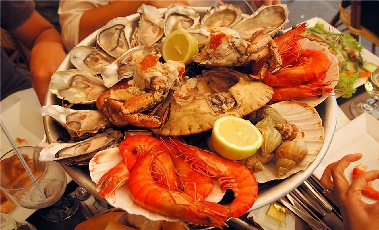 中年女性膝盖酸软是什么原因,成年女性总是膝盖疼是怎么回事