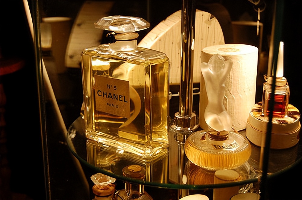 兄弟女朋友过生日送什么礼物合适,女朋友的爸爸过生日该送什么礼物