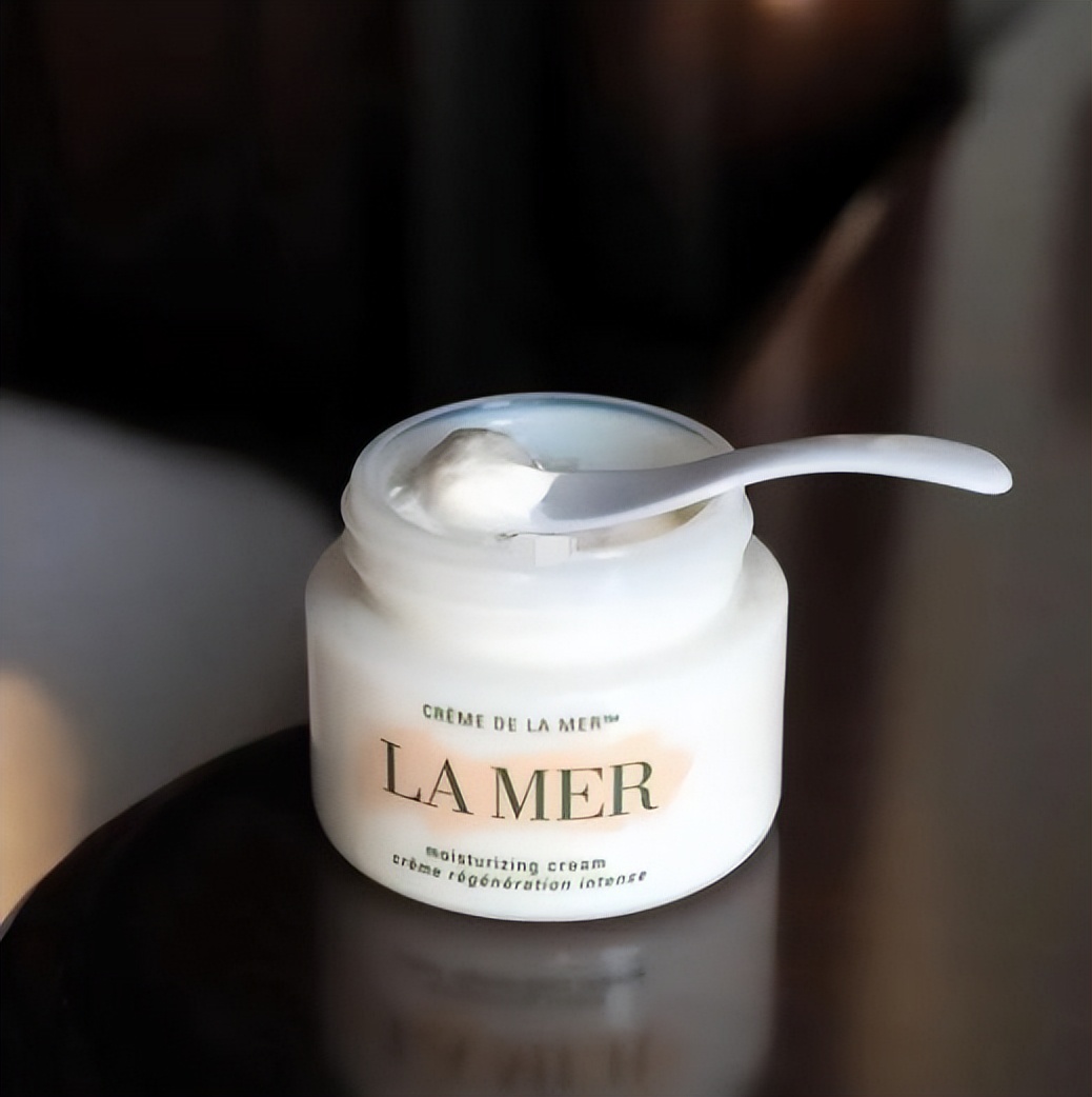 混合性皮肤适合雅诗兰黛护肤品,十大顶级护肤品排行榜雅诗兰黛