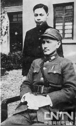 蒋经国差点加入*产党共**，是为了生存还是自愿？能回国多亏周总理。