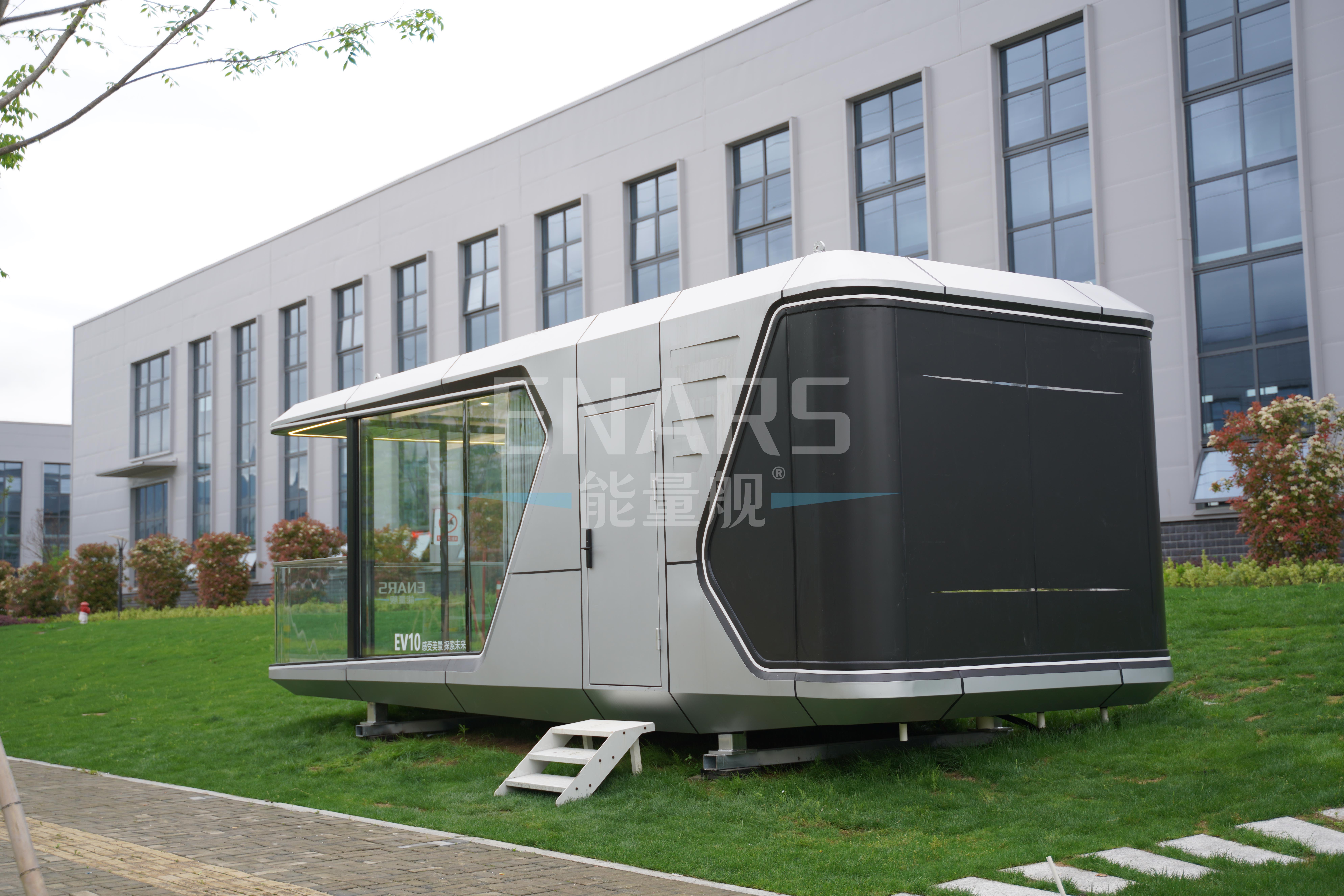 可移动太空舱民宿能量舰EV10助力深入推广“智能化旅居理念”