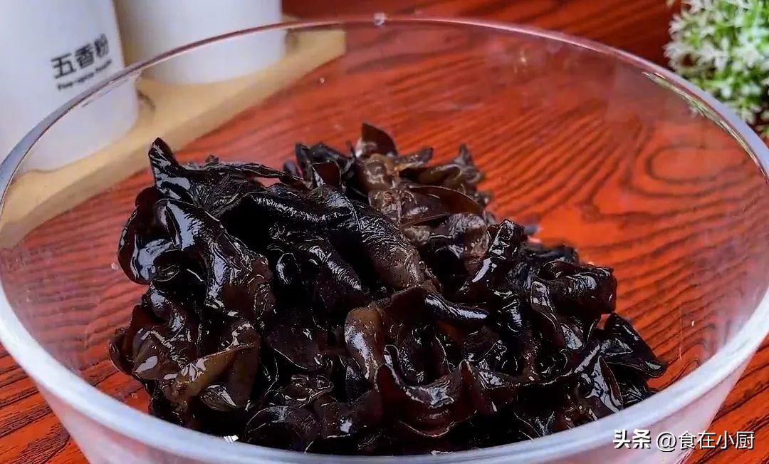 怀孕初期补黄体酮的食物有哪些,富含雌激素和黄体酮的食物有哪些