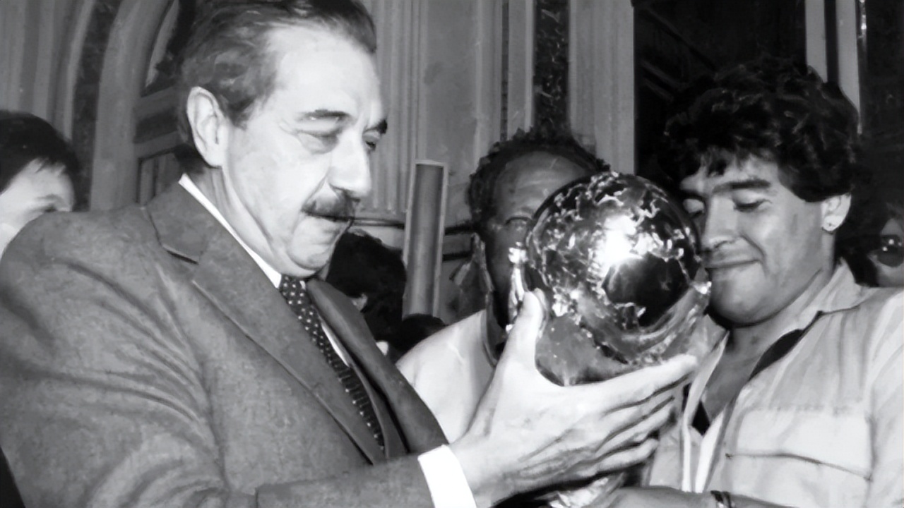 梅西拒绝阿根廷总统的邀请的原因,梅西拒绝总统