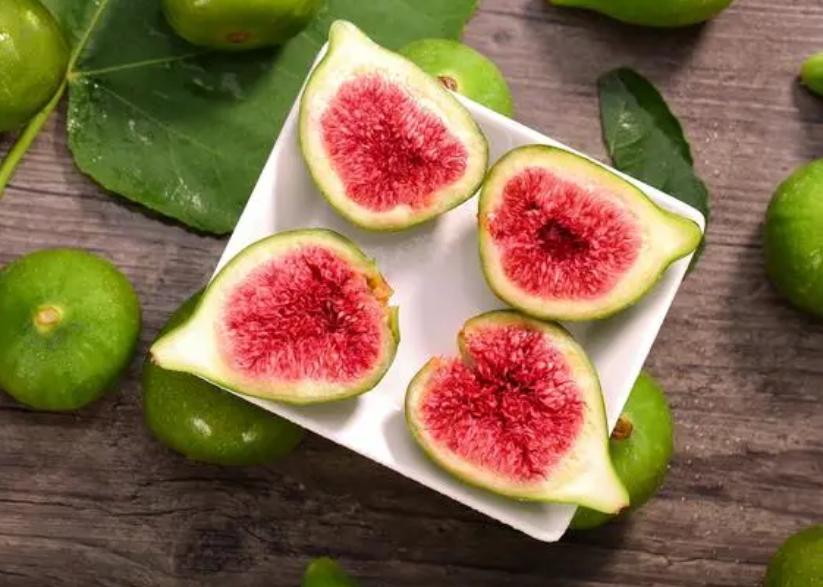 女人45岁后多吃自带黄体酮的食物,四种食物自带天然黄体酮