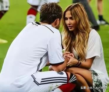 格策将冠军献给罗伊斯,世界杯绝杀功臣格策重返德甲赛场