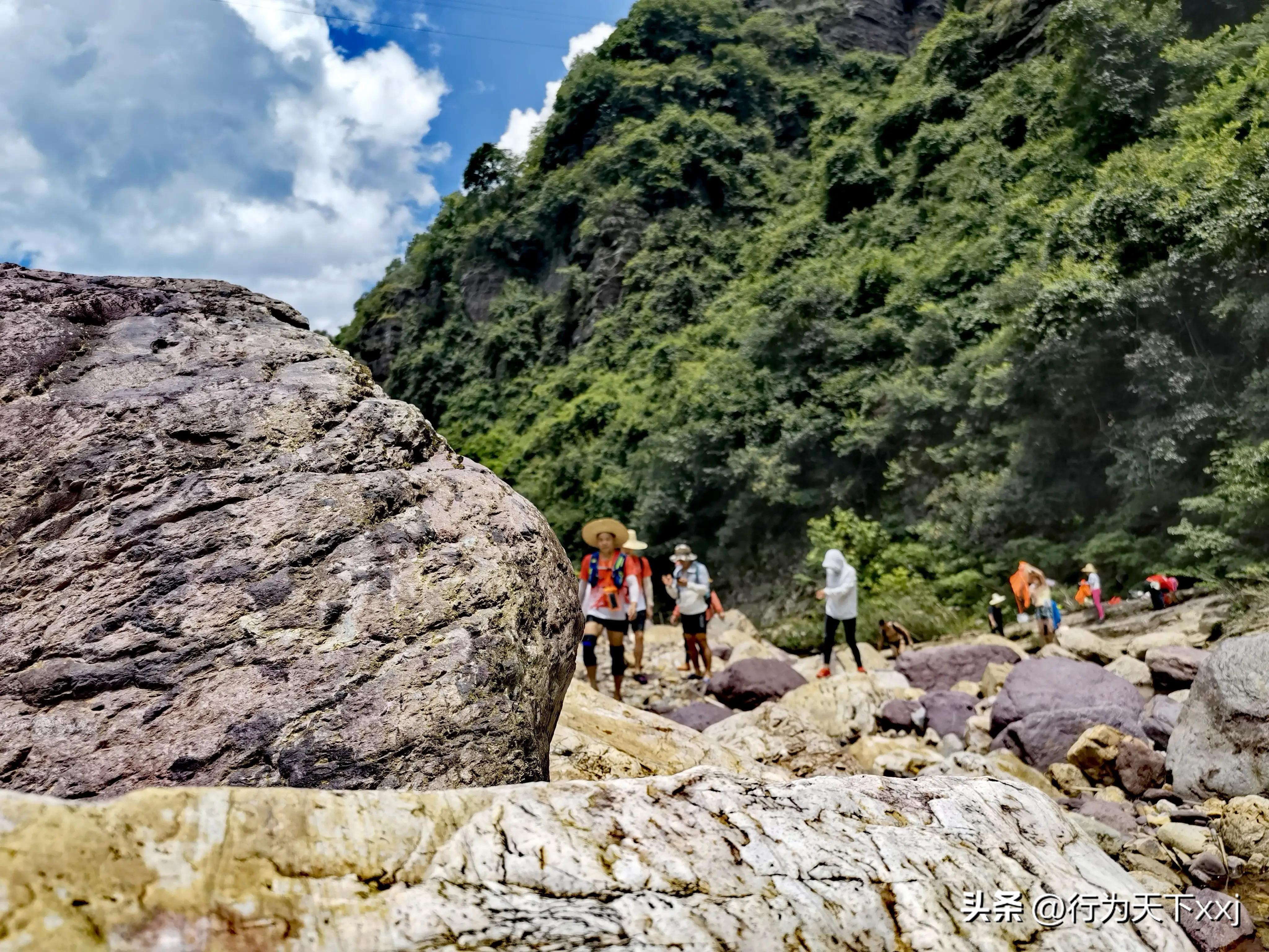 避暑天堂惹人醉完整版,避暑胜地康养天堂