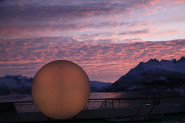 宁可欠钱不欠人情是什么意思 (人情不能欠钱不能欠)