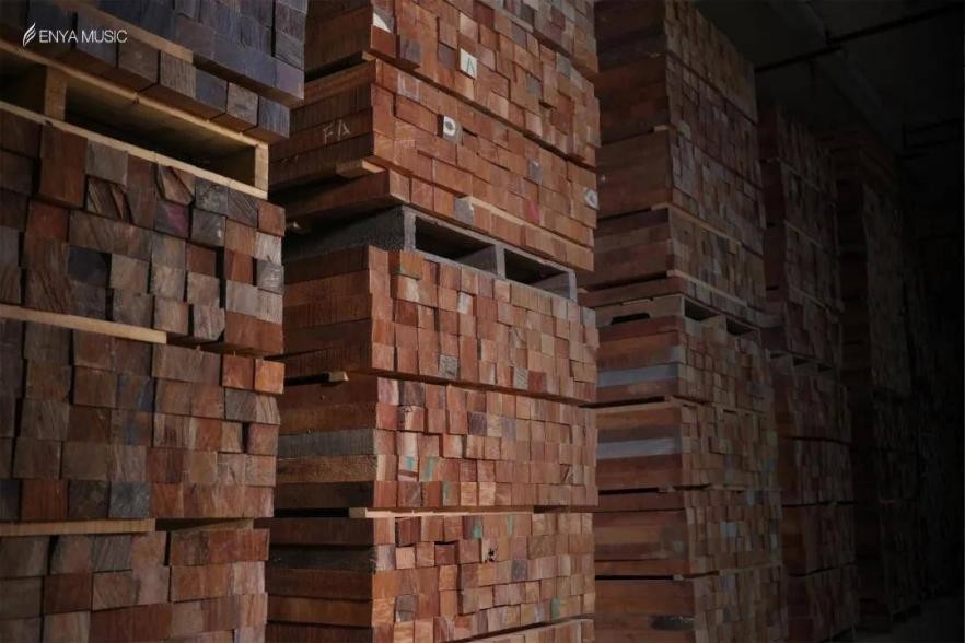 吉他背侧板,吉他怎么选择尺寸新手