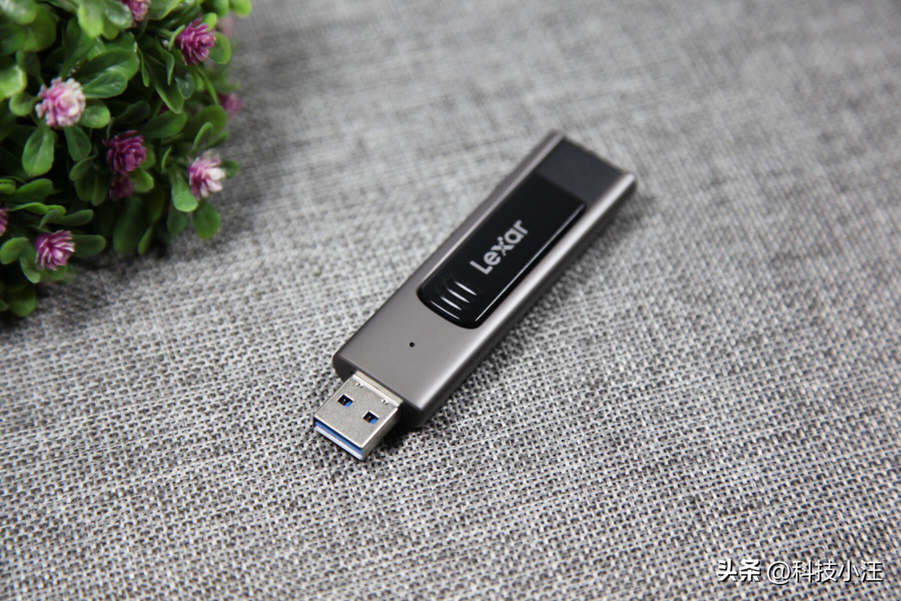 雷克沙256gbm900,雷克沙m900u盘能不能买