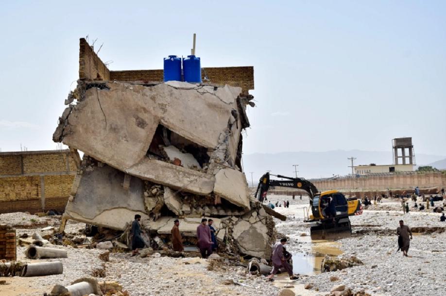 巴铁为中国运送物资,中巴国际救援队抵达巴基斯坦