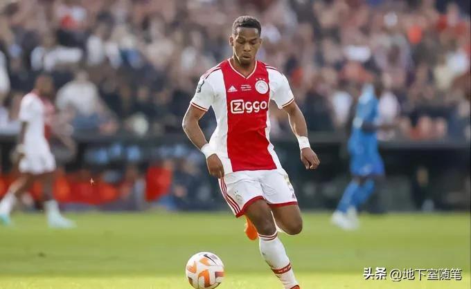 梅西对c罗加盟利雅得胜利的看法,梅西与c罗利雅得