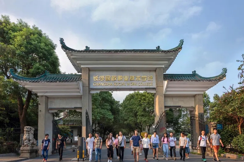 男生专科就业前景最好的十大专业,专科就业前景最好的十个专业