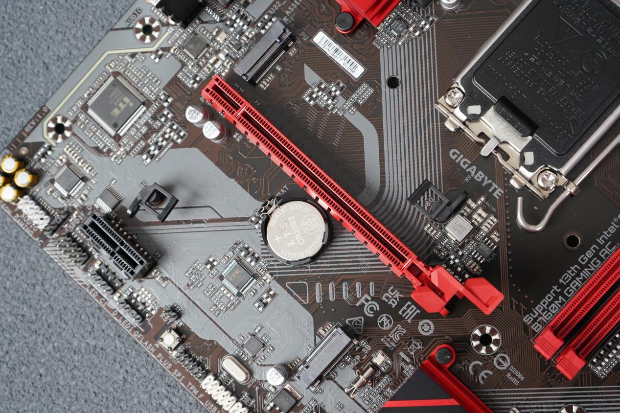 技嘉b760maoruselited5推荐机箱,技嘉b760mgamingacd5wifi测评