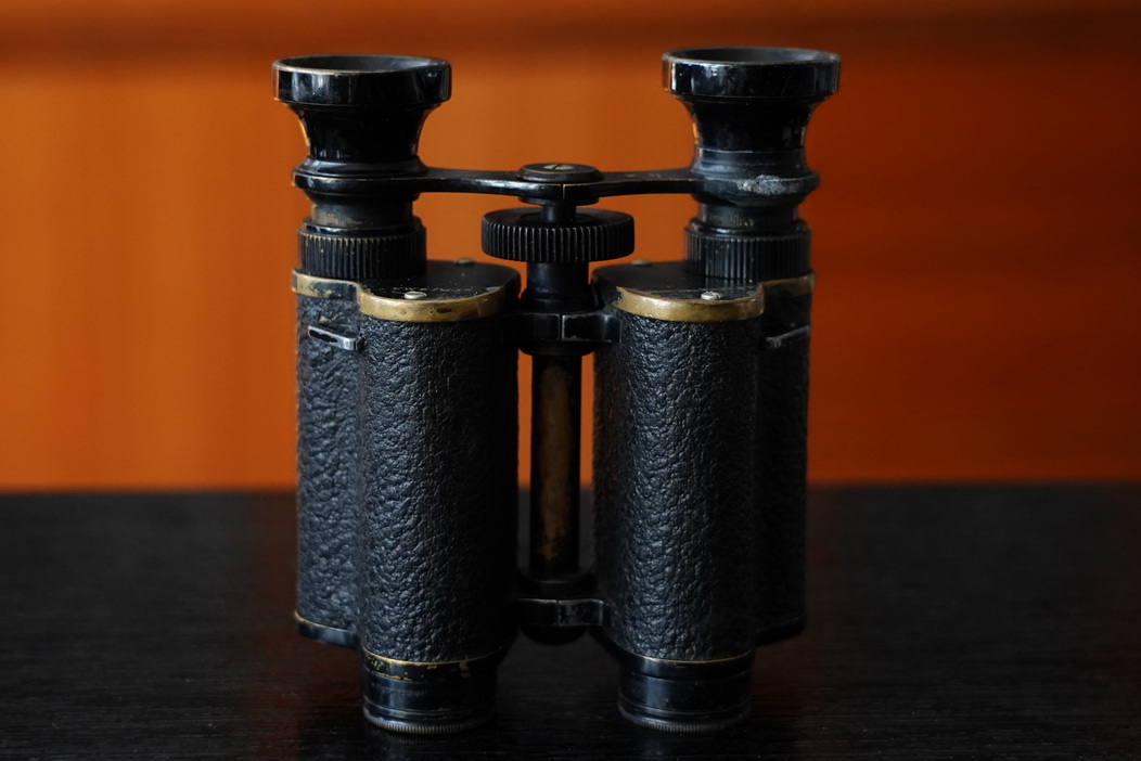 收藏经典望远镜 (古典棱镜望远镜)