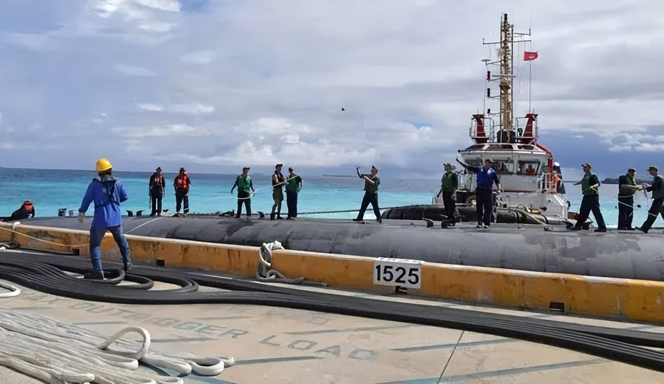 美军24艘核潜艇视频,美军军舰最新消息