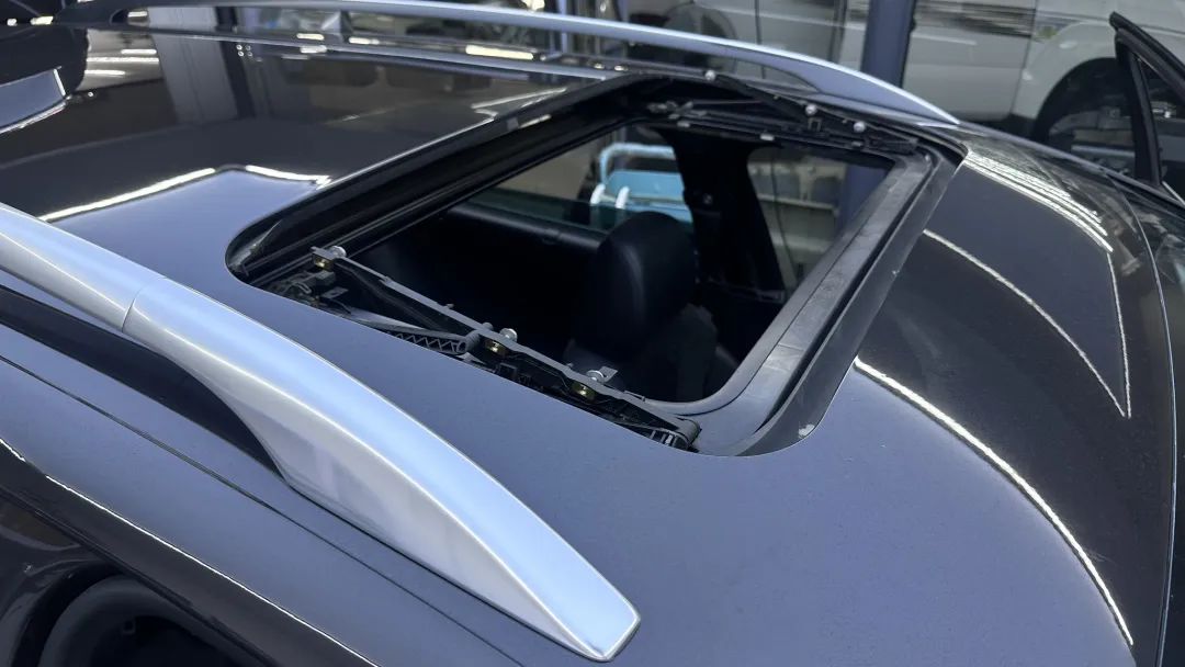 r36翻新改造全过程,大众r36这么老的车怎么还卖这么贵