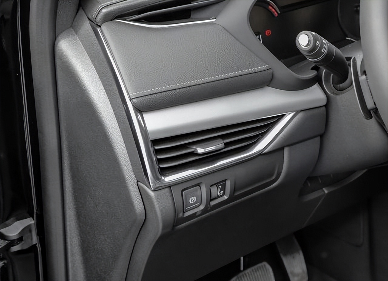 22万凯迪拉克新车,凯迪拉克xt4真实用车体验