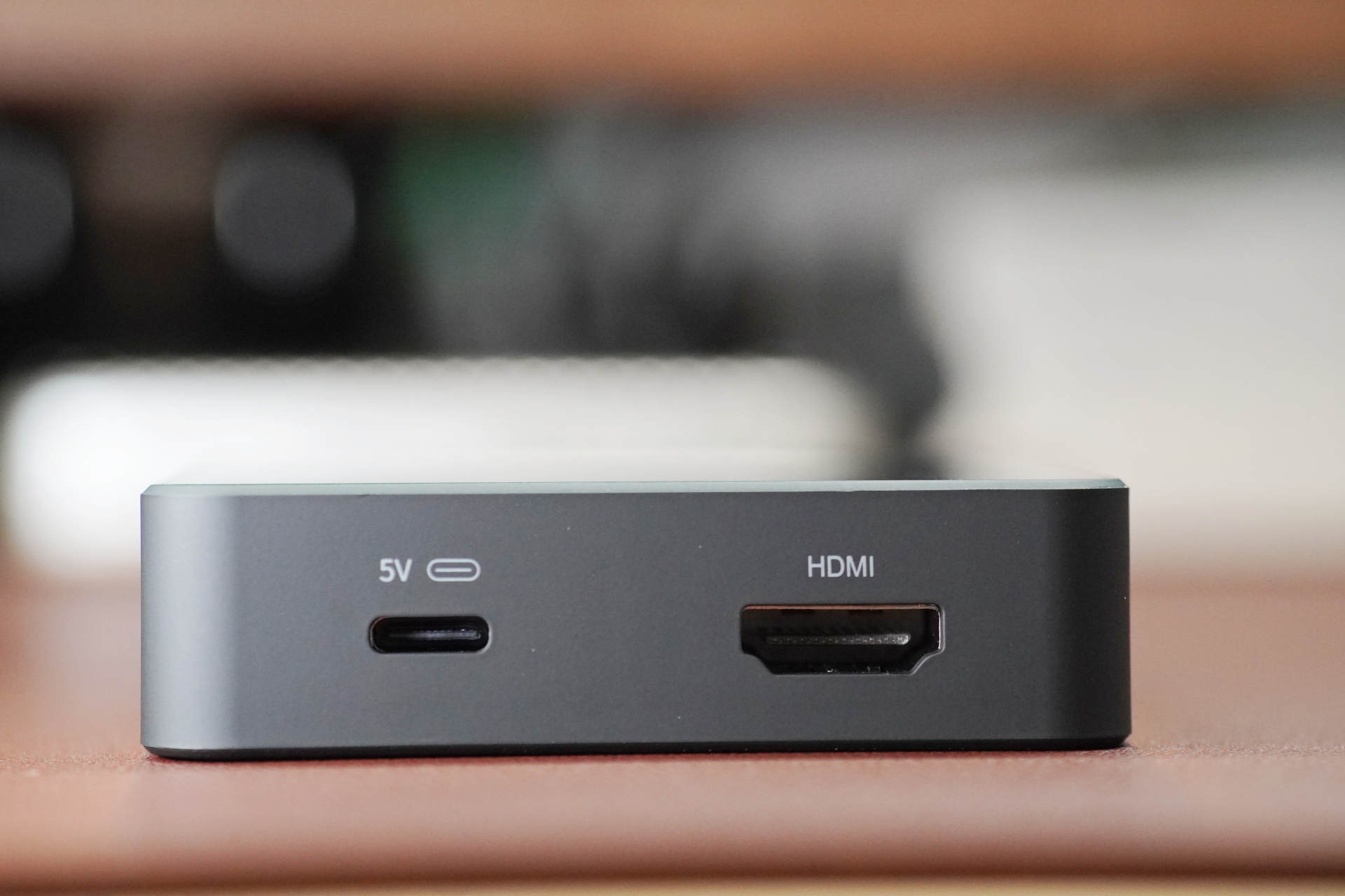 未预埋hdmi,毫米波投屏器与Hdmi哪个好