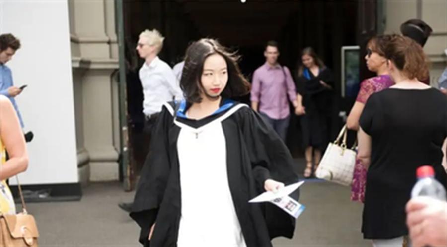 “*疆新**棉花”事件的真凶许秀中，*国卖**求荣，如今生活困难却想回国