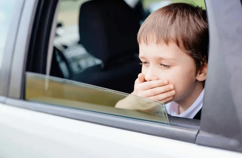 为什么有人一坐车就犯困,为什么有的人一坐车就头晕