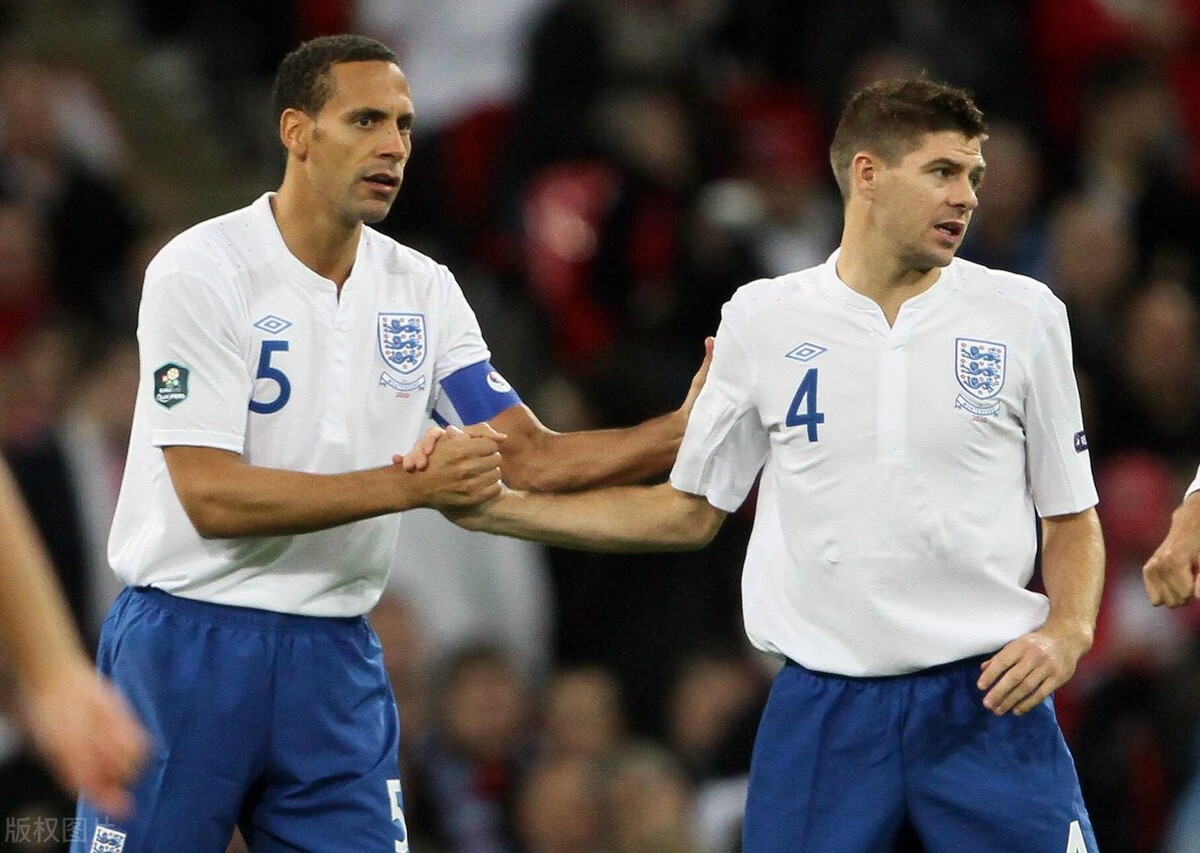 足坛十大中后卫传奇,历史足坛最佳中后卫