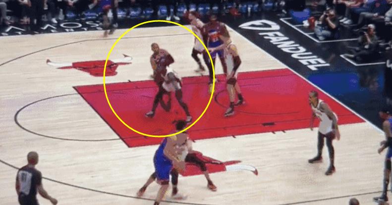 保罗拳打贝弗利,保罗击打贝弗利