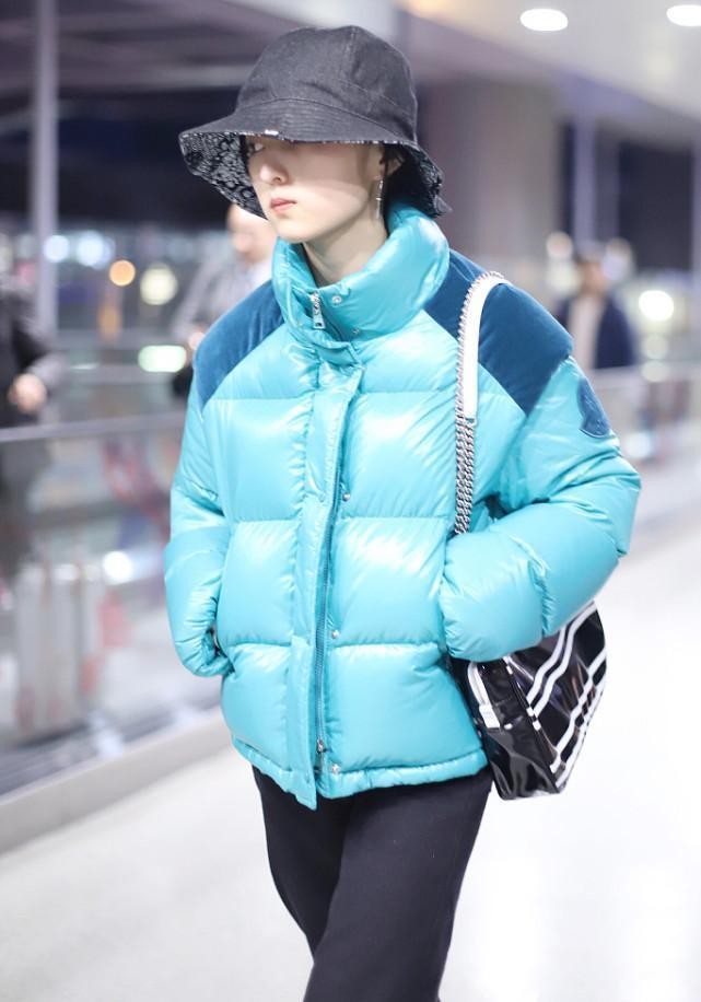 张子枫渐变帆布包,张子枫单肩挎包