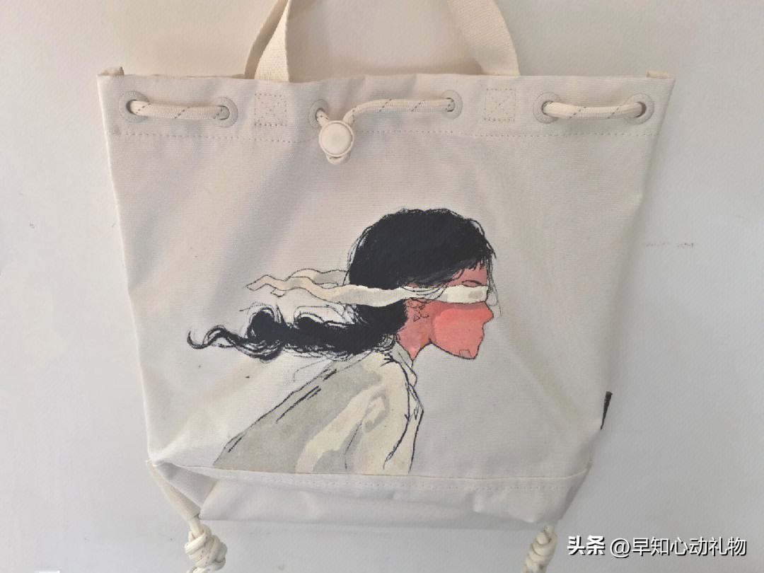 送闺蜜什么礼物才是最好的学生党,学生党送闺蜜礼物送什么最好