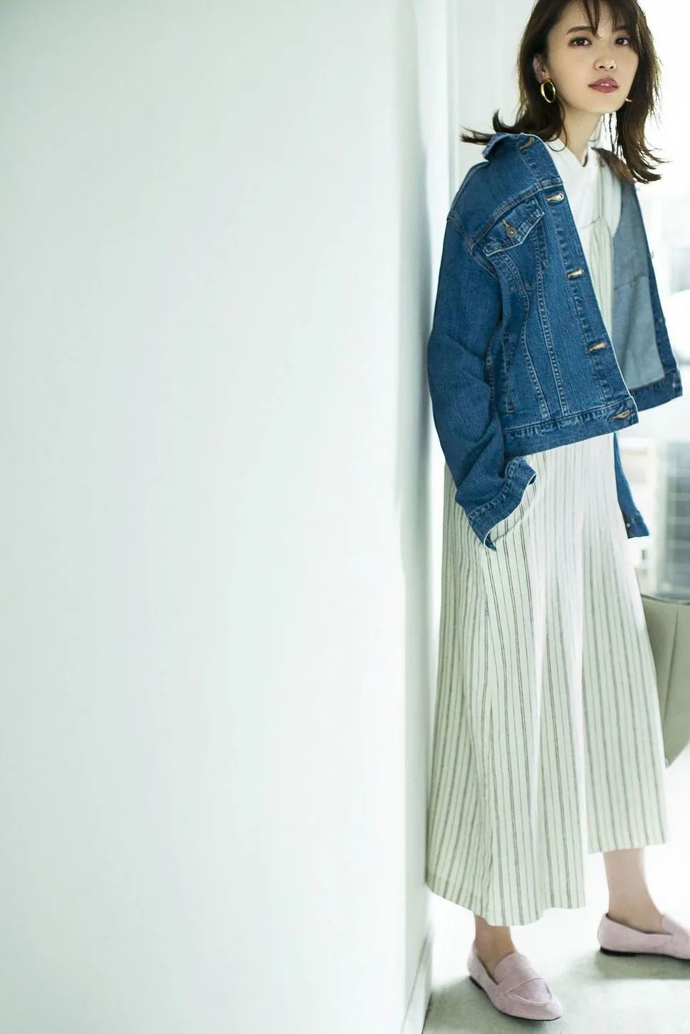 夏天连衣裙这样穿回头率暴增,春天这样穿裙子太美回头率200%