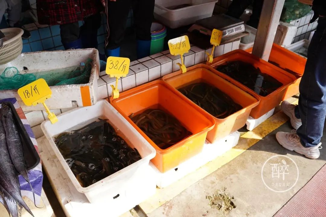 成都这个市场只开半天还放高温假，地图上找不到