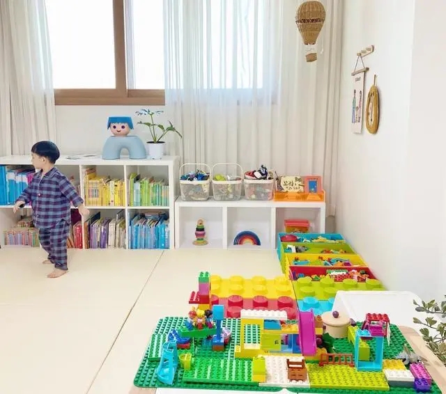 室内给孩子打造游乐园,打造一个500平露台的共享儿童乐园