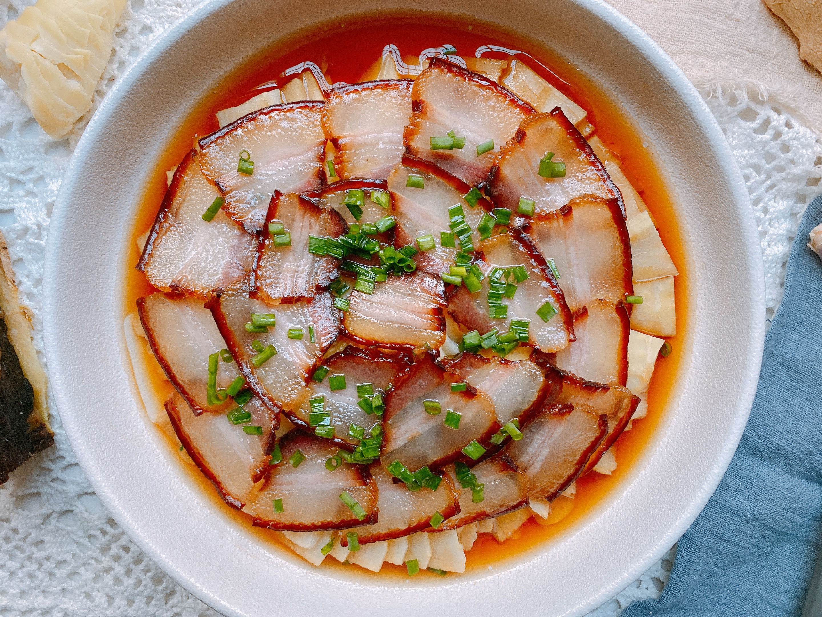 冬笋可以不炒水和咸肉一起蒸吗,最正宗的竹笋炒咸肉