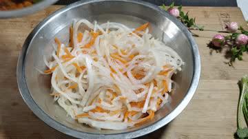 凉拌家常苤蓝片的做法大全,腌好的苤蓝丝怎么凉拌好吃