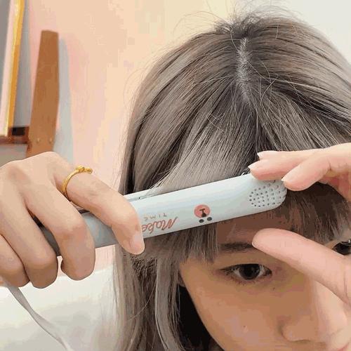 刘海长长的尴尬期如何度过,刘海尴尬期怎么弄好看女生