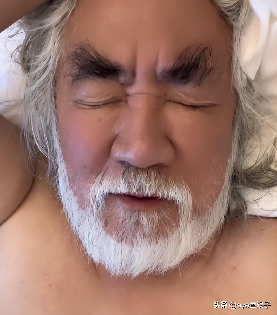 12位确诊新冠的名人：71岁张纪中病情加重，朱丹因全家变阳痛哭