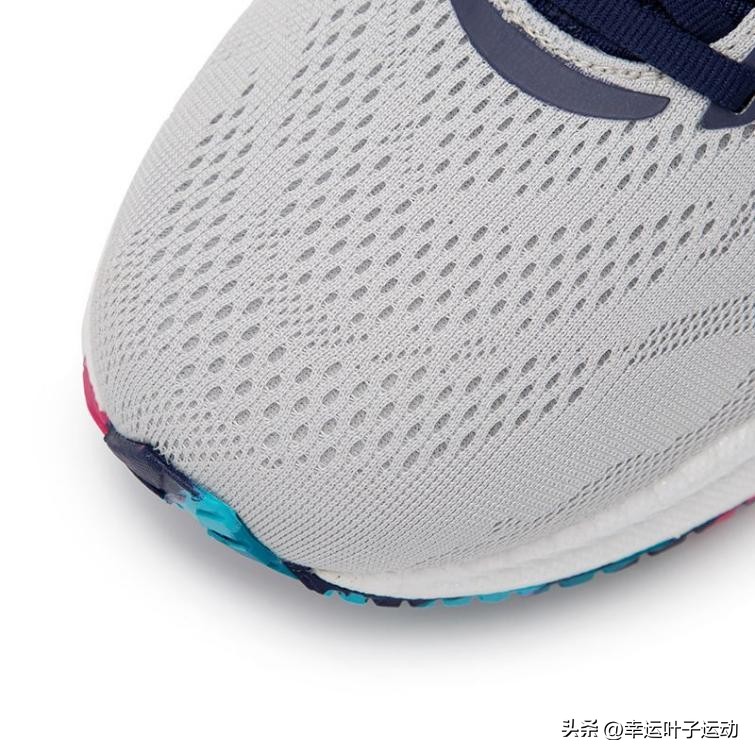 索康尼和亚瑟士顶级跑鞋,亚瑟士kayano29对比飞马39哪个好