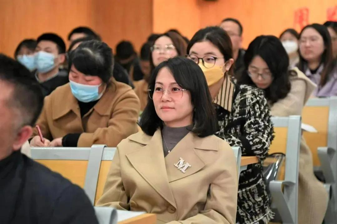 【卓越鹿鸣·示范引领】特邀八方宾朋，共研主题教学