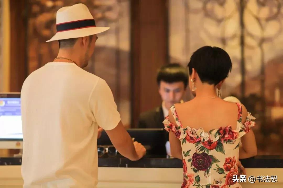 做旅游景点的酒店服务员累吗,酒店试睡员一个月能挣多少钱