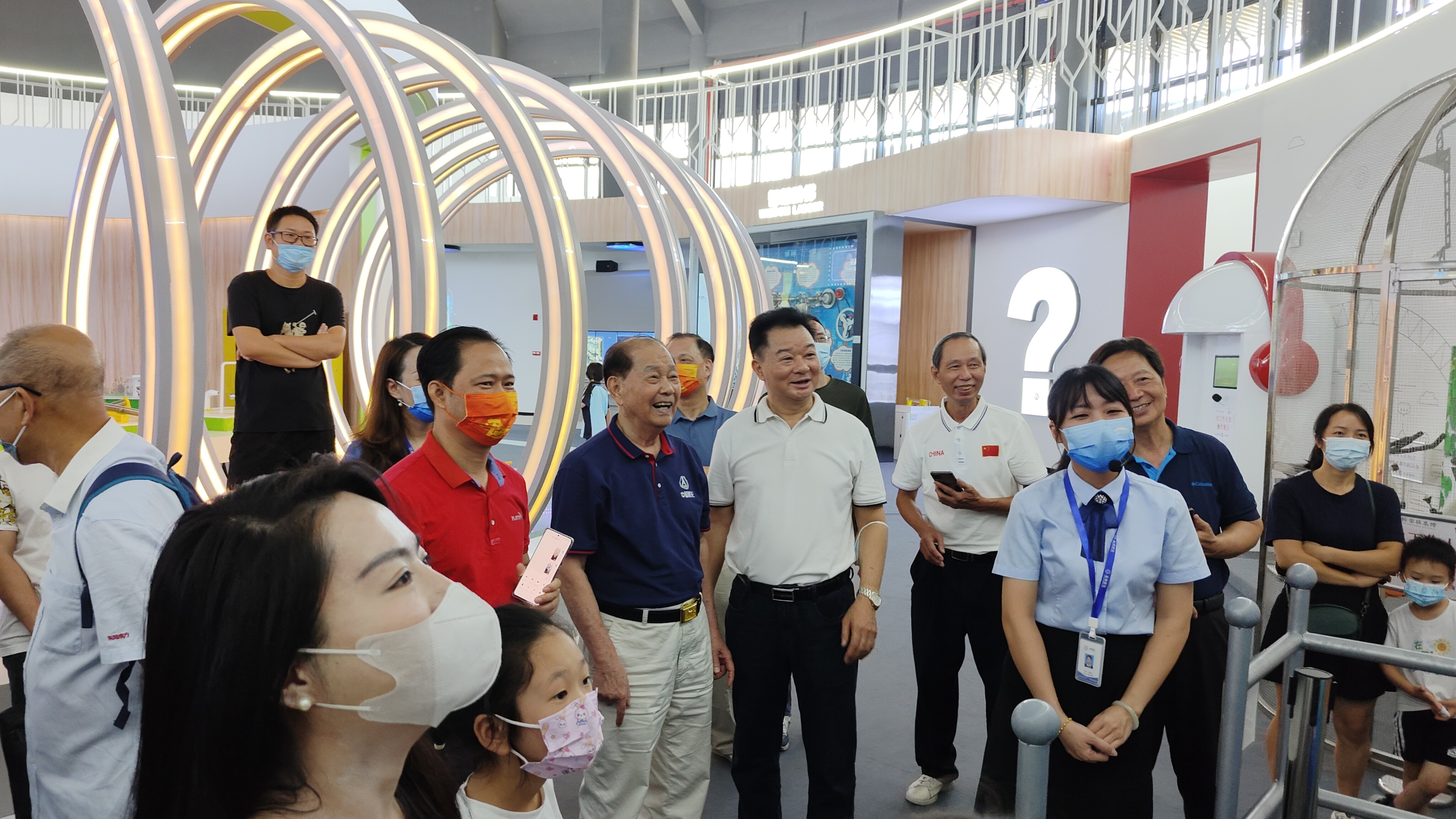 何质彬院士什么级别,何质彬院士进校园