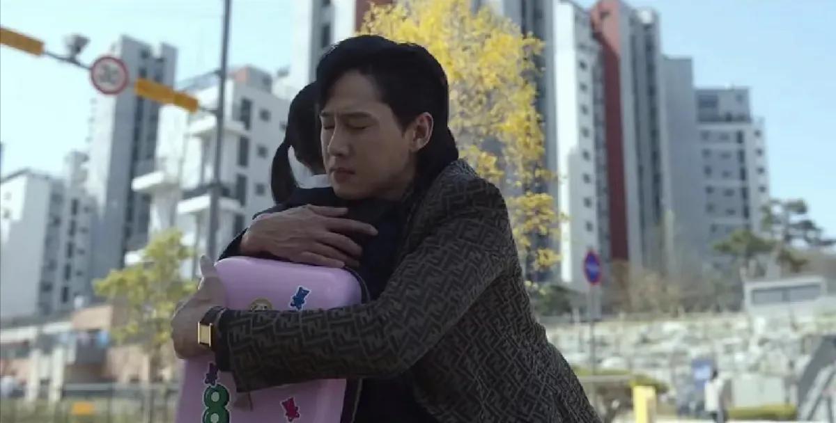 黑暗荣耀2全在俊喜欢谁,黑暗荣耀男二选择女二原因