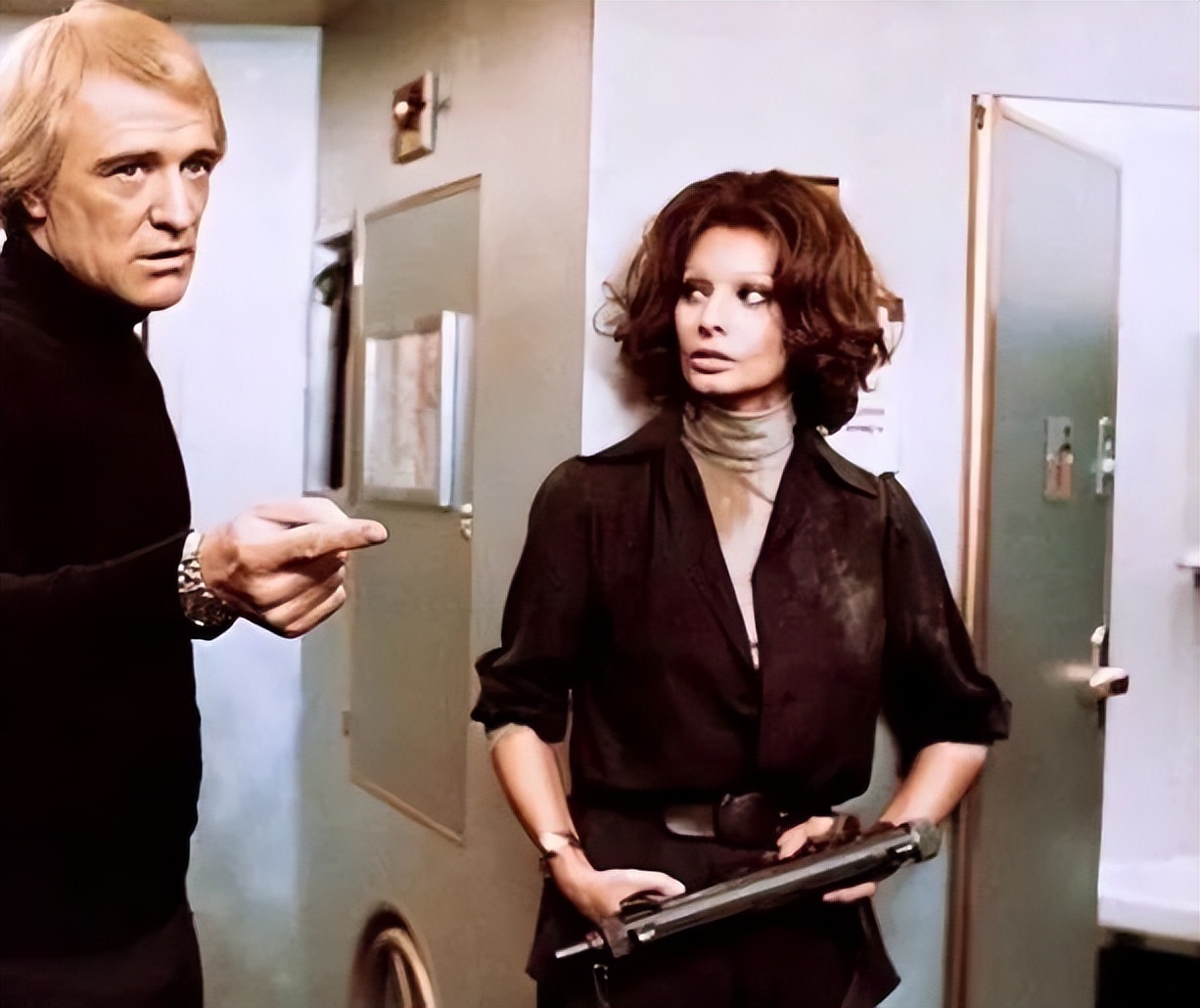 倪军|论《卡桑德拉大桥》(2006)