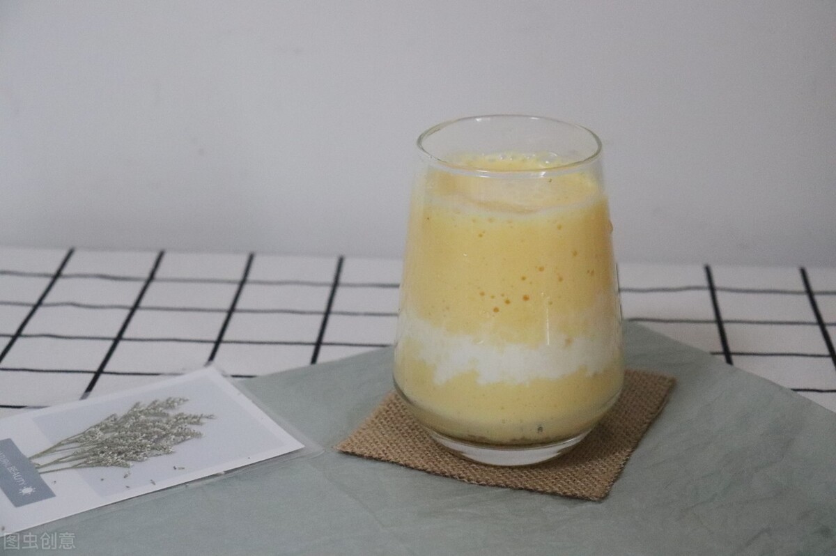 奶茶怎么做好喝又简单不用电,奶茶不用机器的都怎么做