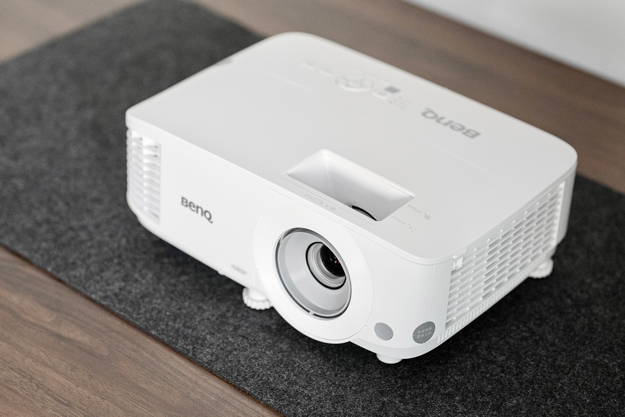 明基660hdmi高清投影仪,明基6050投影机使用技巧