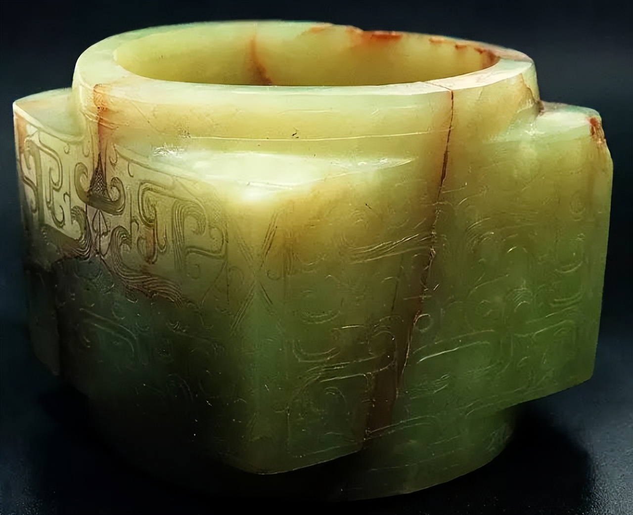 浅谈——鉴别古玉沁色