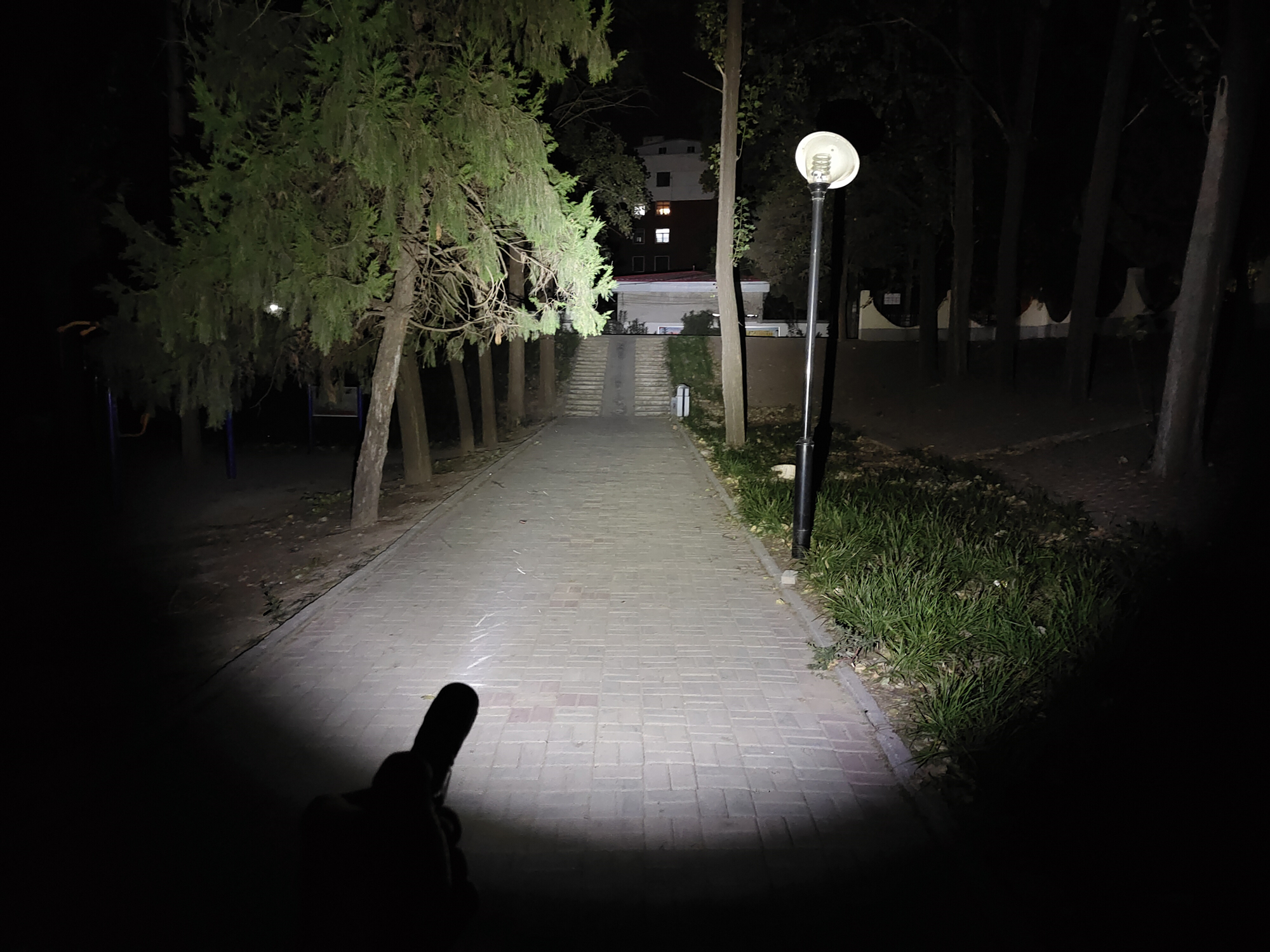 纳丽德51c手电,纳丽德手电e52c评测