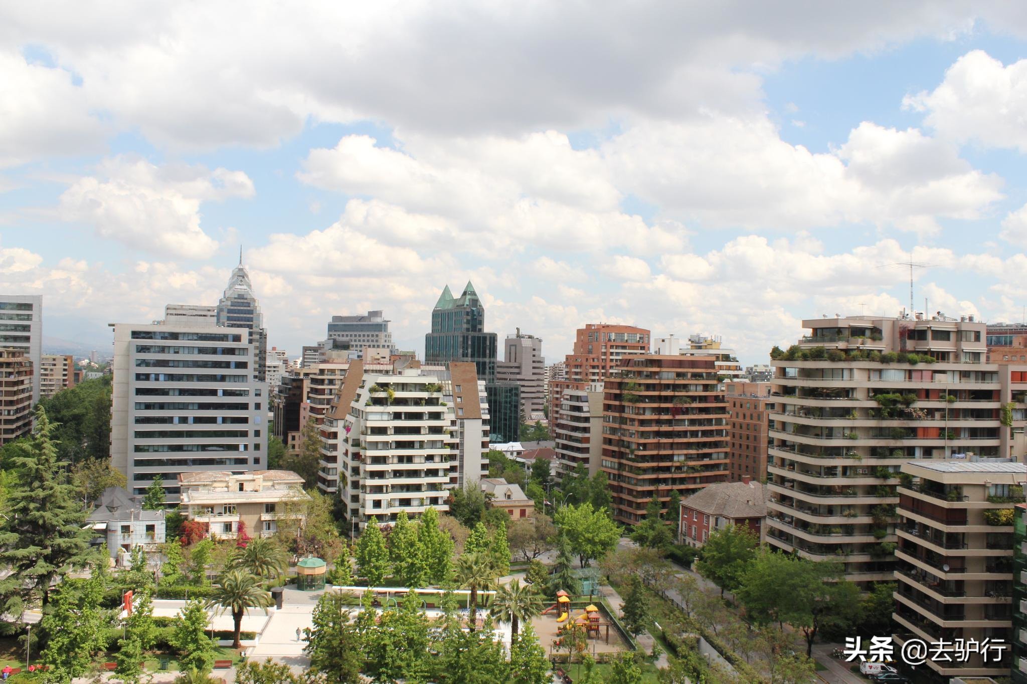 南美这个老朋友,环境宜居,水果红酒便宜,吸引许多欧美游客定居