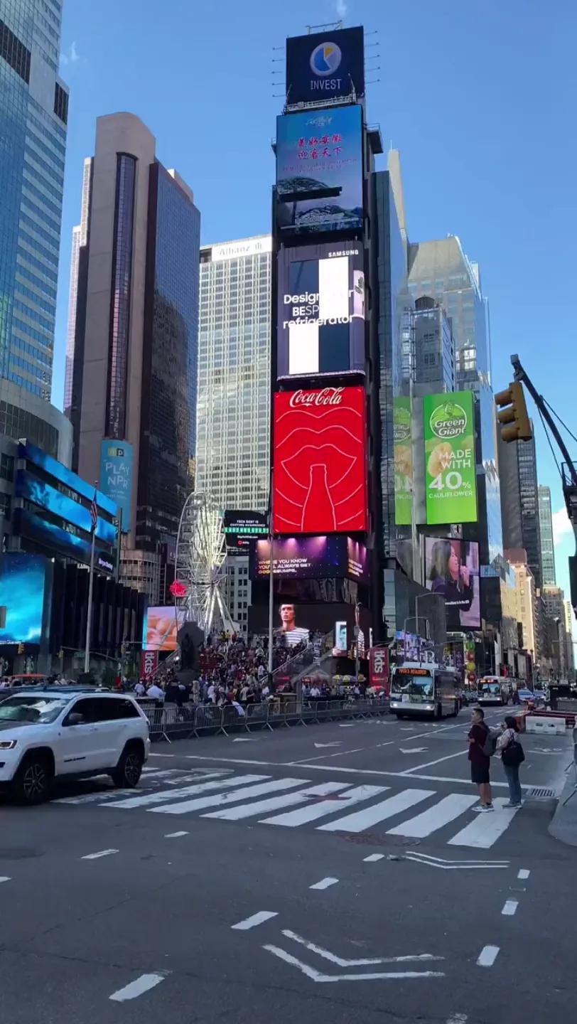 美国时代广场播放中国视频,美国时代广场大屏幕广告费多少