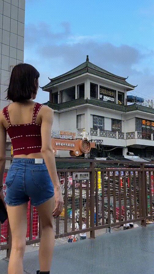 出差住宾馆给老婆发照片,老婆出差酒店给我发照片