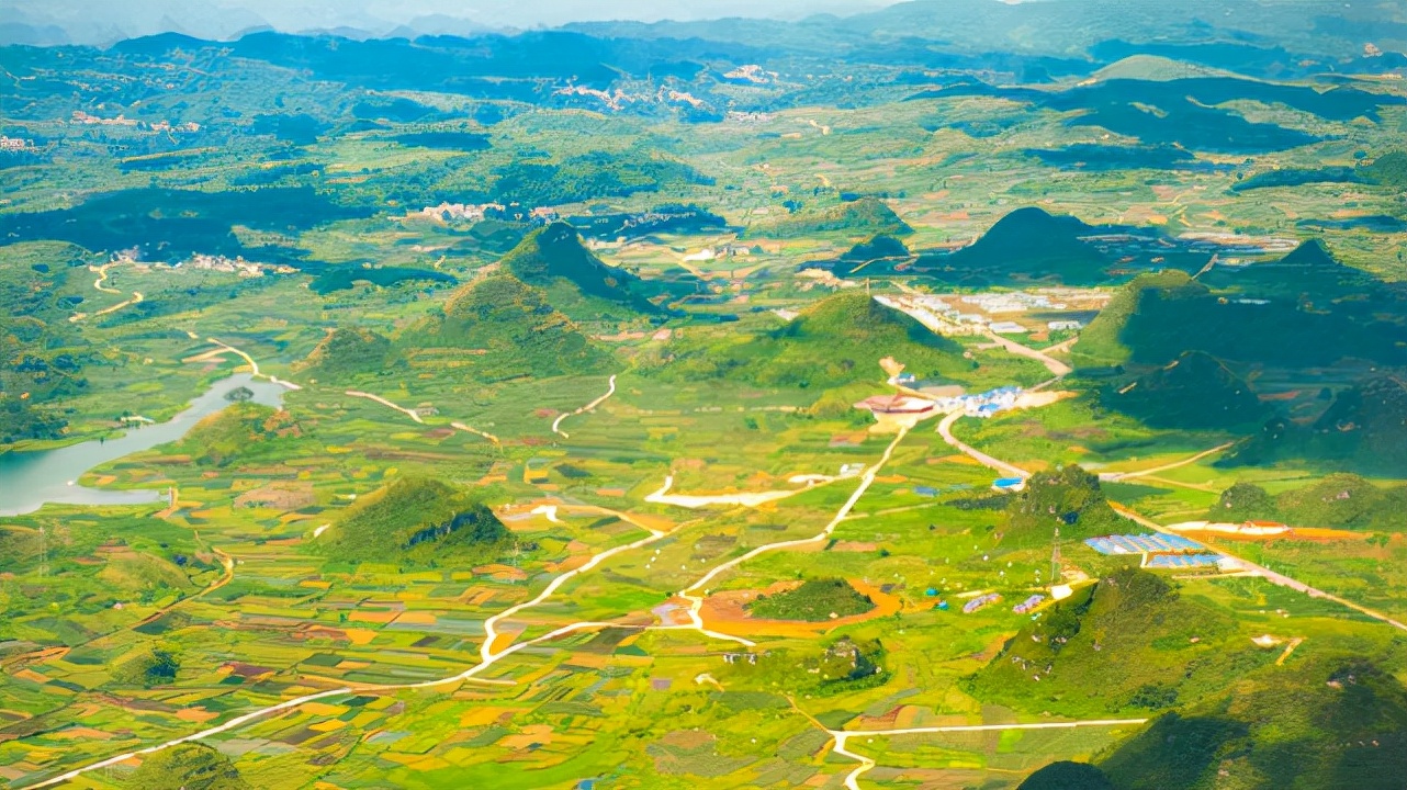 离贵州安顺最近的机场是哪里,贵州安顺普定的飞机场在哪里