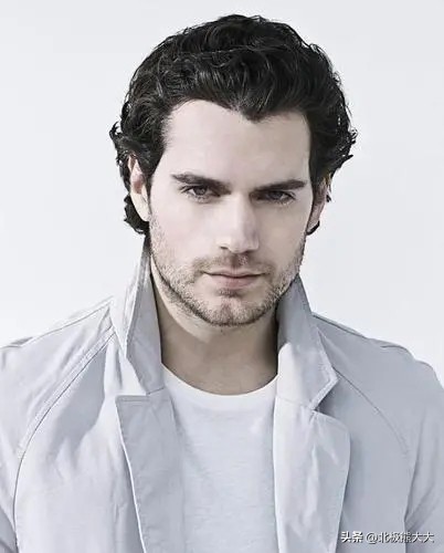 亨利卡维尔超人戴帽子,超人亨利卡维尔腹肌